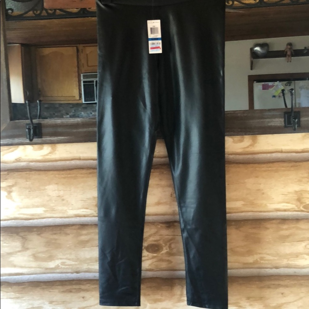 Women’s faux leather leggings. New with tags